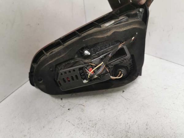 FEU ARRIERE GAUCHE VW GOLF 7 2013-2017 3/5PORTES PARTIE HAYON - Vue 2